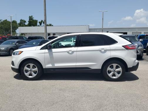2020 Ford Edge SE