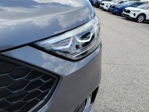 CARBONIZED GRAY 2022 Ford Edge ST