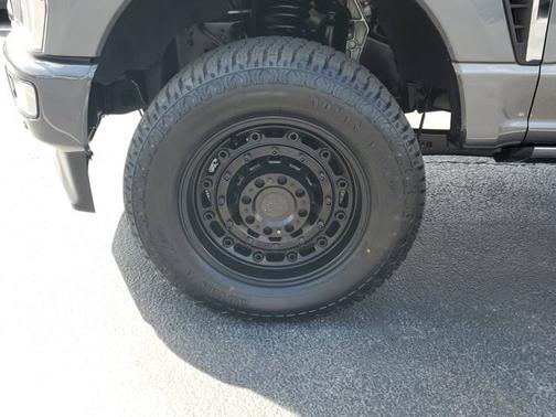 2023 Ford F-250 PLATINUM