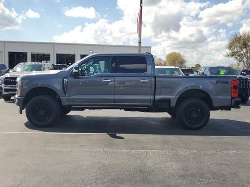 2023 Ford F-250 PLATINUM