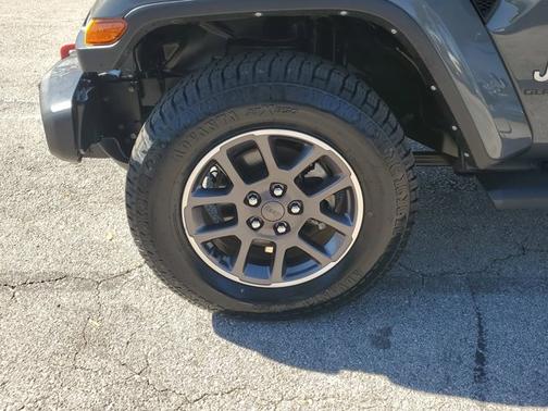 2021 Jeep Gladiator OVERLAND