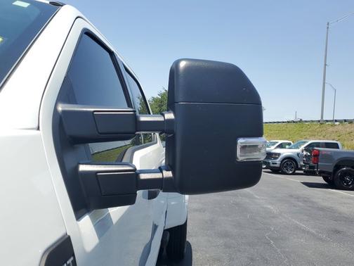 2023 Ford F-350 XLT