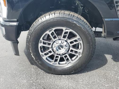 2024 Ford F-350 LIMITED
