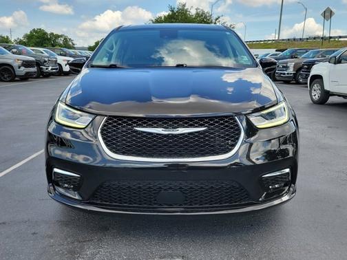Black 2024 Chrysler Pacifica TOURING L