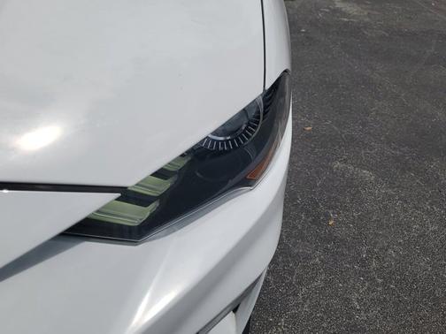 2021 Ford Mustang ECOBOOST PREMIUM