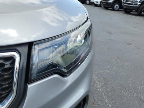 Gray 2024 Jeep Compass LATITUDE
