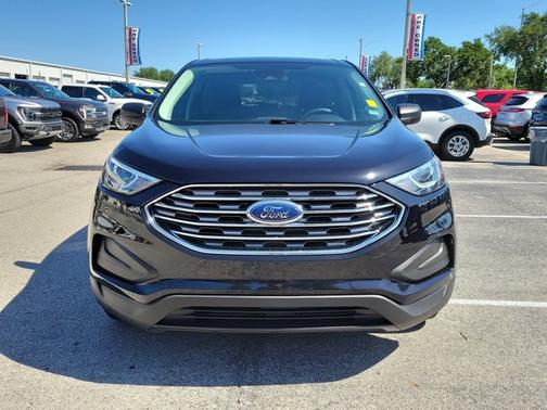 AGATE BLACK METALLIC 2021 Ford Edge SE