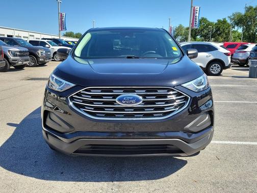 AGATE BLACK METALLIC 2021 Ford Edge SE