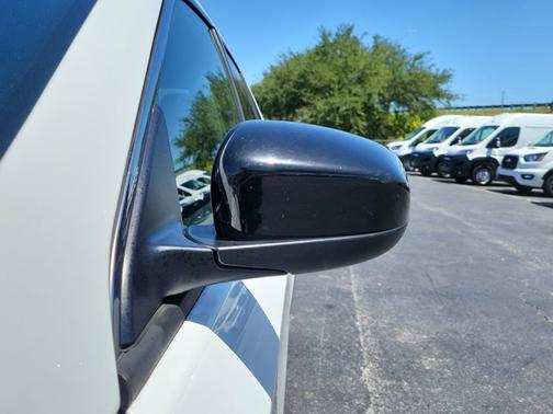 White 2024 Jeep Compass LATITUDE