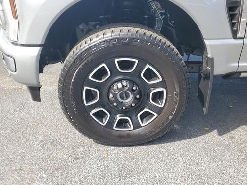 2024 Ford F-350 PLATINUM