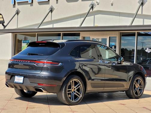 2020 Porsche Macan Base