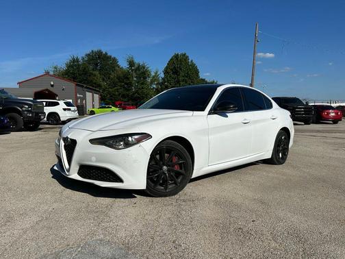2019 Alfa Romeo Giulia Base