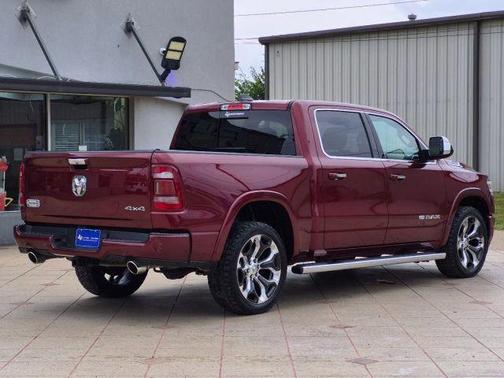 Delmonico Red Pearlcoat 2022 RAM 1500 Longhorn