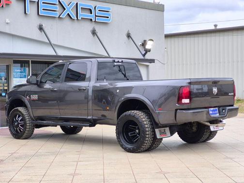 2018 RAM 3500 Laramie Crew Cab 4x4 8' Box