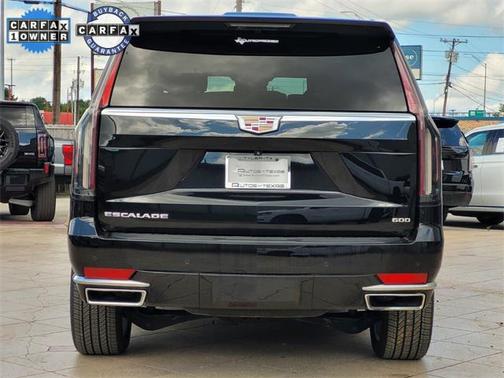 2022 Cadillac Escalade Luxury