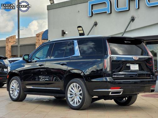 2022 Cadillac Escalade Luxury