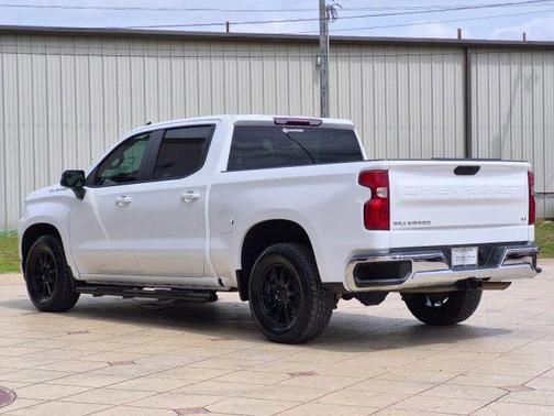 Summit White 2019 Chevrolet Silverado 1500 LT