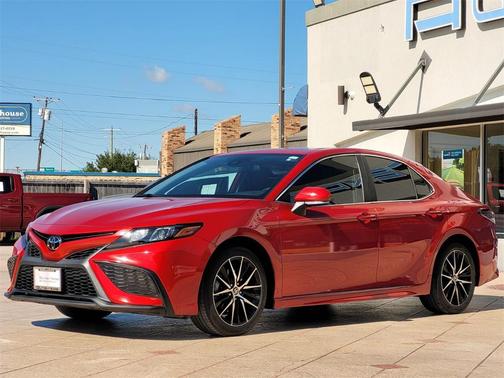 2023 Toyota Camry SE