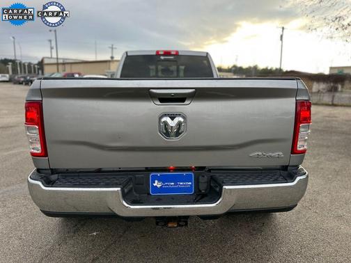 2023 RAM 3500 Tradesman Crew Cab 4x4 8' Box