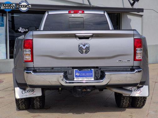 2023 RAM 3500 Tradesman Crew Cab 4x4 8' Box