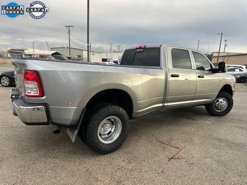 2023 RAM 3500 Tradesman Crew Cab 4x4 8' Box