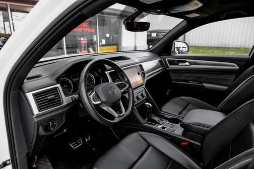 2021 Volkswagen Atlas Cross Sport 3.6L V6 SE w/Technology R-Line
