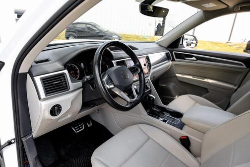 2021 Volkswagen Atlas 3.6L SE w/Technology