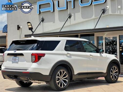 2022 Ford Explorer ST-Line
