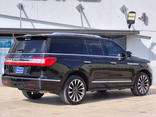 2018 Lincoln Navigator Select
