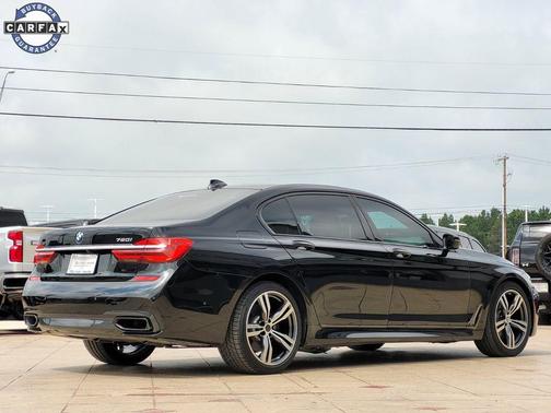 2016 BMW 750 I
