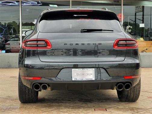 2018 Porsche Macan Turbo