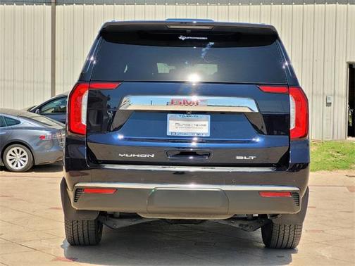 2022 GMC Yukon XL SLT