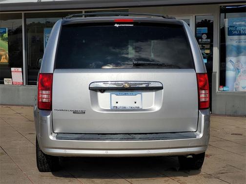 2008 Chrysler Town & Country Touring