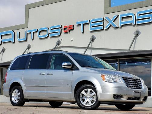 2008 Chrysler Town & Country Touring