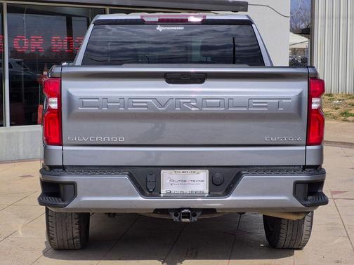 2022 Chevrolet Silverado 1500 Custom