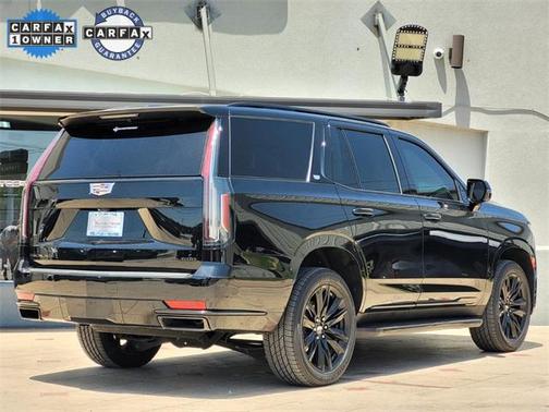 2023 Cadillac Escalade Sport