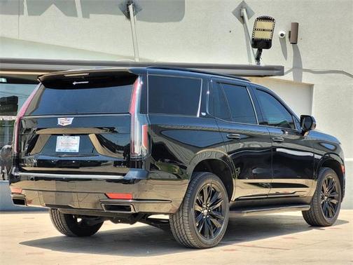 2023 Cadillac Escalade Sport
