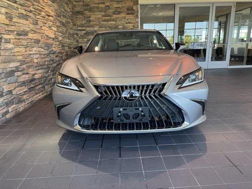 2022 Lexus ES 350 Base
