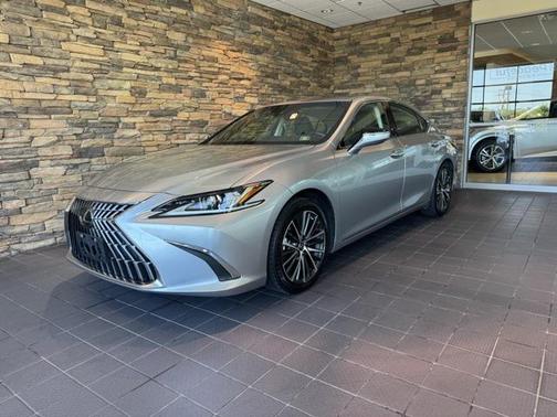 2022 Lexus ES 350 Base