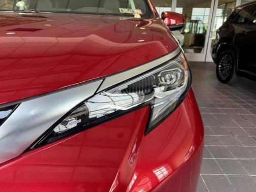 2024 Toyota Sienna Platinum 7 Passenger