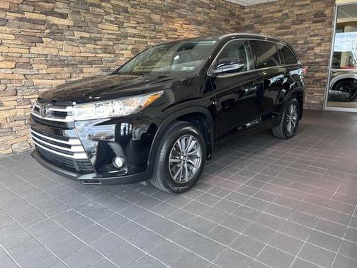 2018 Toyota Highlander SE