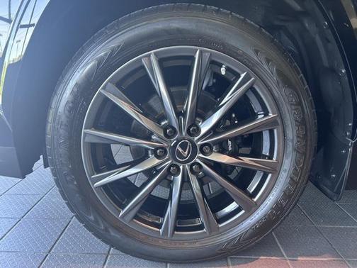 2022 Lexus LX 600 Base