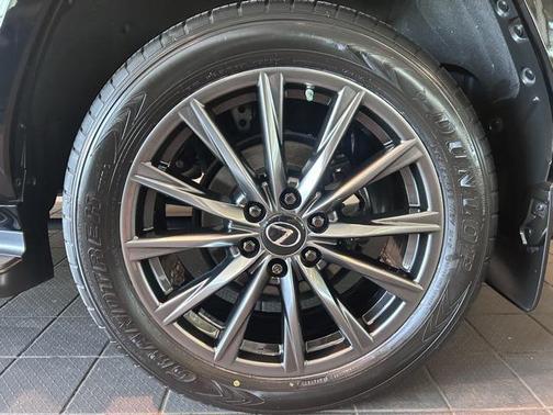 2022 Lexus LX 600 Base