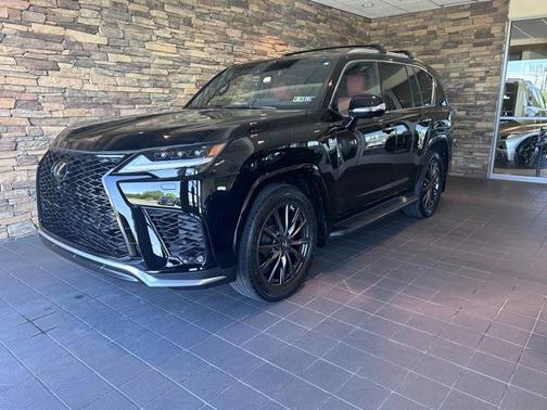 2022 Lexus LX 600 Base