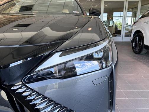 2023 Lexus RZ 450e Premium