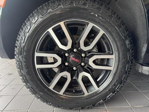 2021 GMC Yukon 4WD AT4