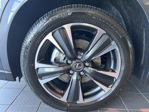 2025 Lexus UX 300h Base
