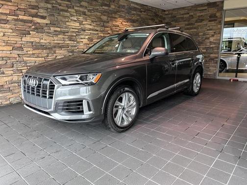 2022 Audi Q7 55 Premium Plus