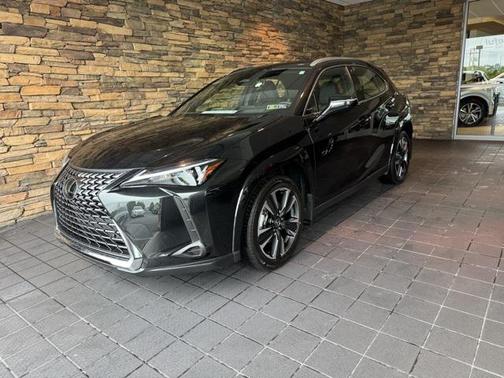 2025 Lexus UX 300h Base