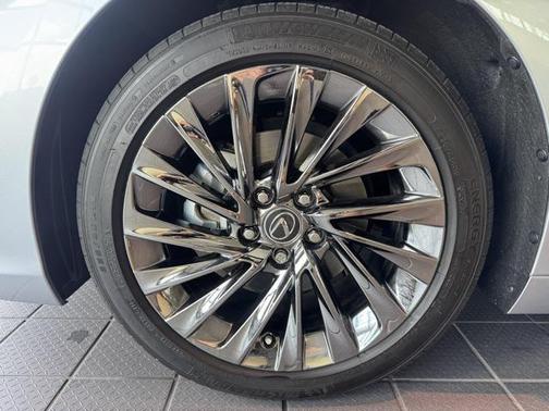 2024 Lexus ES 350 Ultra Luxury